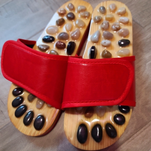 Massage slippers - Picture 1 of 7